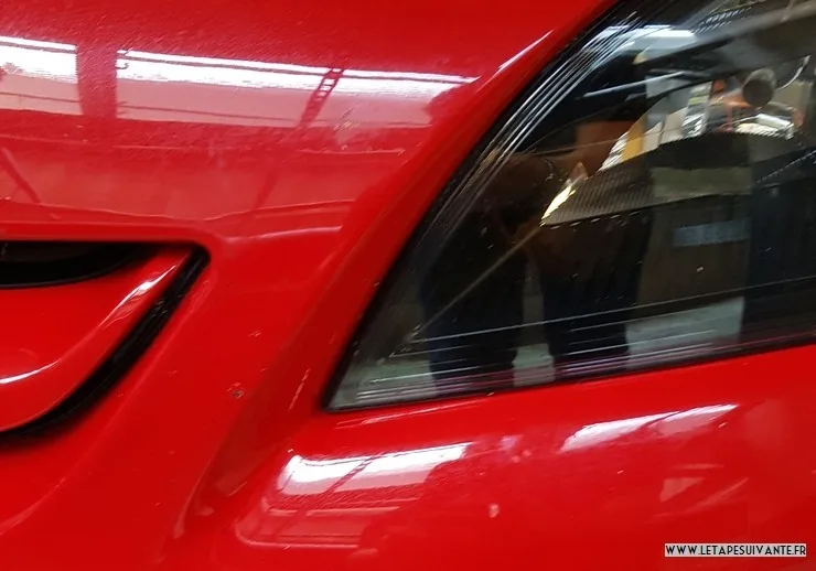 Louer une voiture : prenez des photos des éclats de peinture