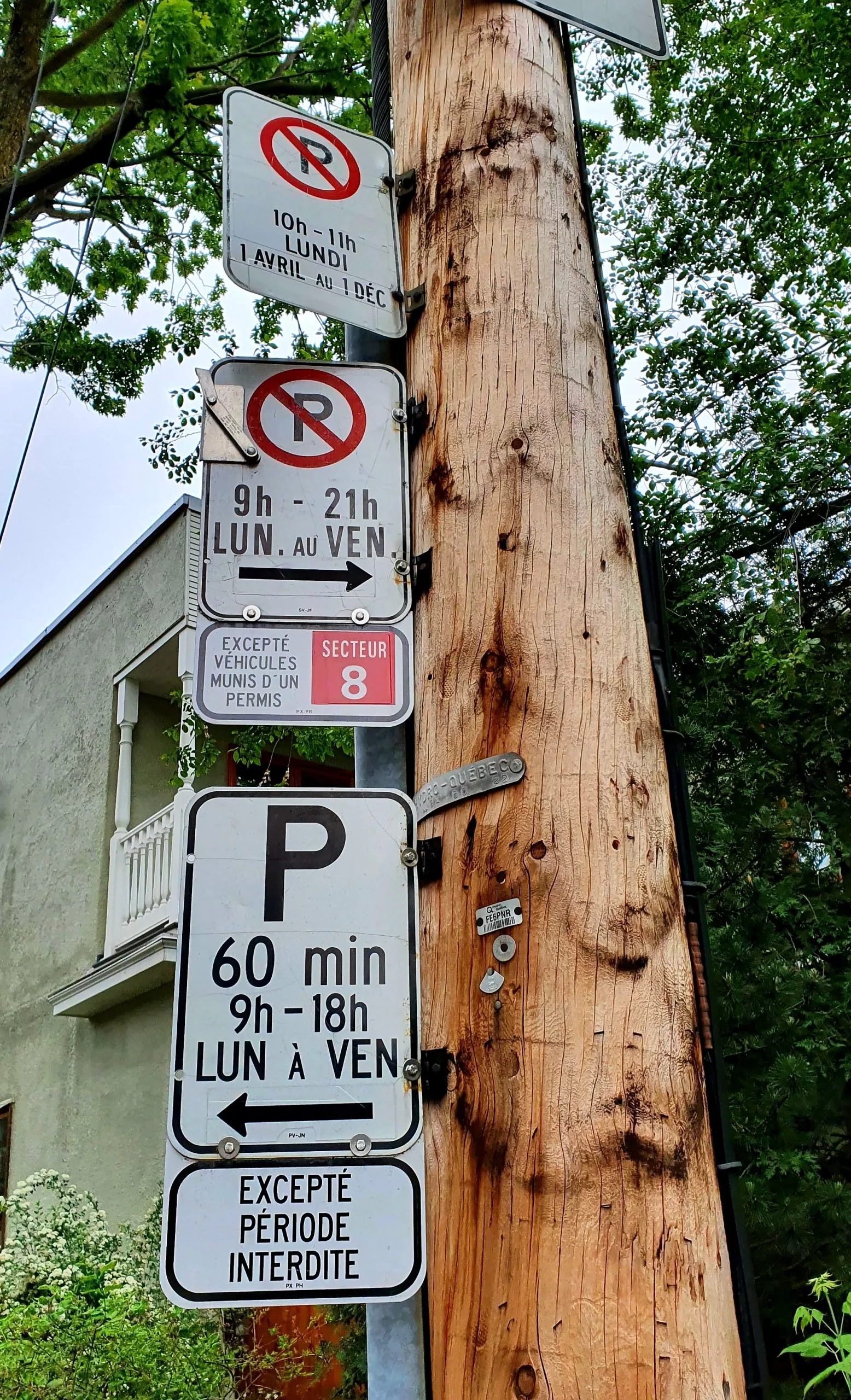 Règles de stationnement à Montréal